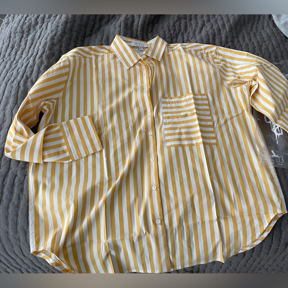 NWT - AYR deep end shirt size small in mac and cheese